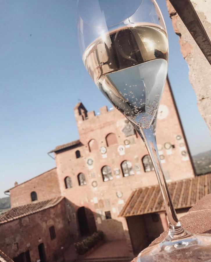 Antica Torre Del Borgo Bed & Breakfast Certaldo Luaran gambar