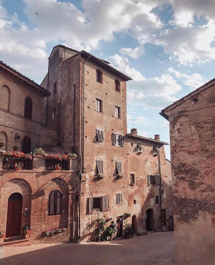 Antica Torre Del Borgo Bed & Breakfast Certaldo Luaran gambar