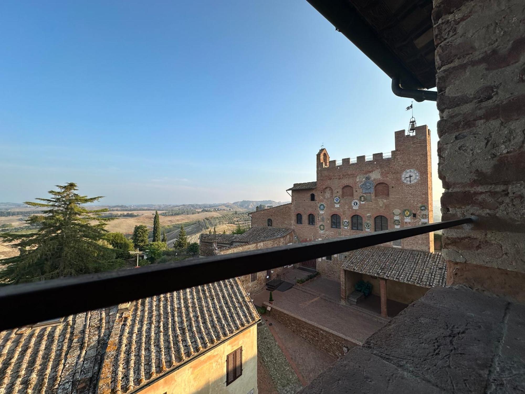 Antica Torre Del Borgo Bed & Breakfast Certaldo Luaran gambar
